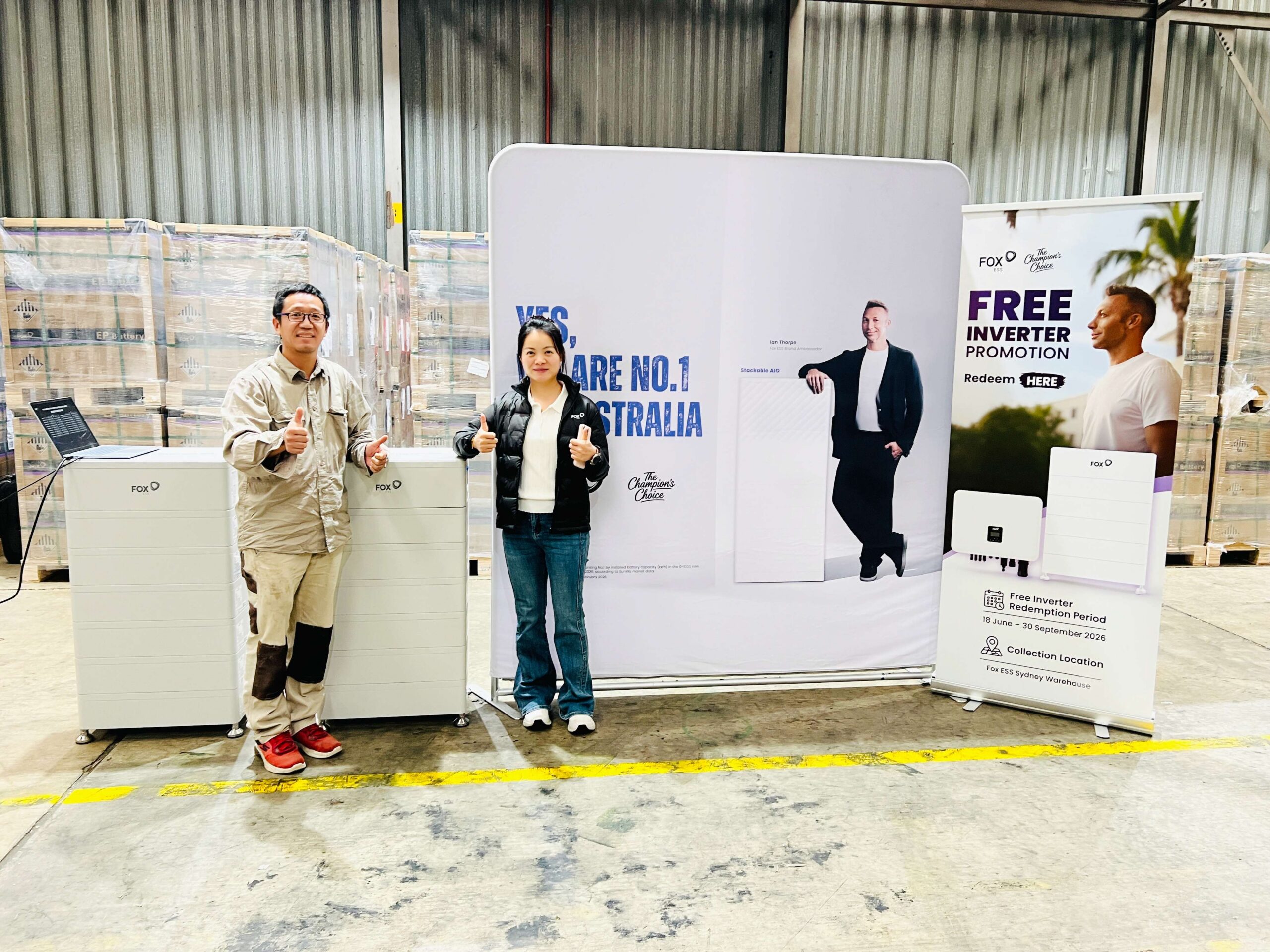 FOX电池 悉尼地区 市场部 Shiela与完美电工David交流